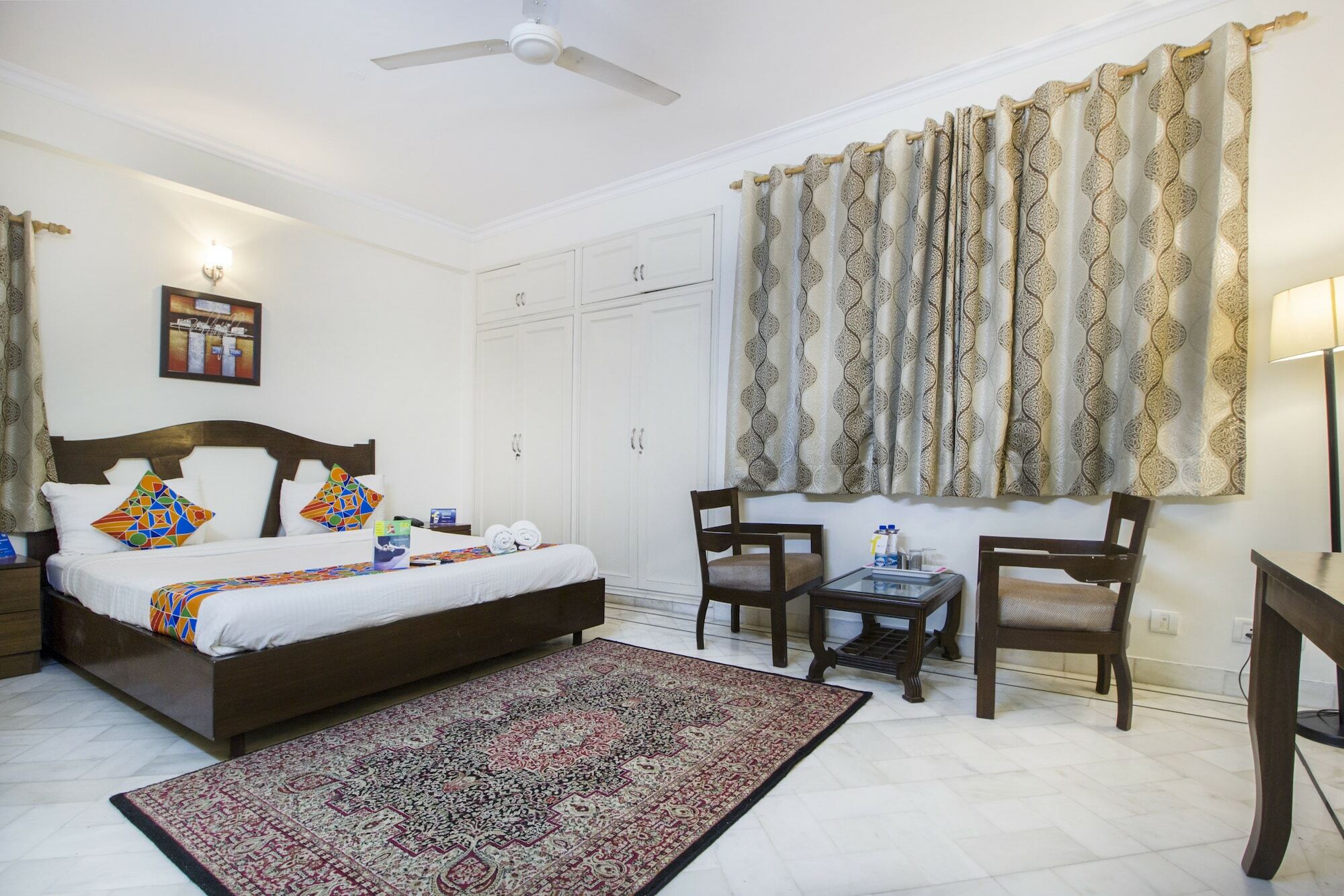 Fabhotel Namaste Bnb & Service Apartments Vasant Vihar New Delhi Buitenkant foto